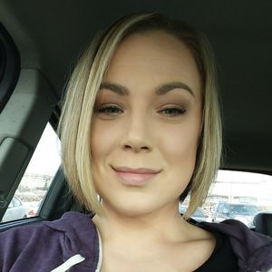 Meet your Posher, Desiree